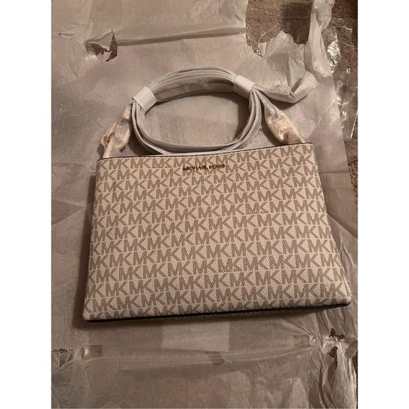 Michael Kors Handbags - Trisha Medium Logo Crossbody Bag